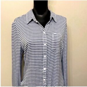 Beachlunchlounge Navy and White Striped Button Down Shirt Size S/P
